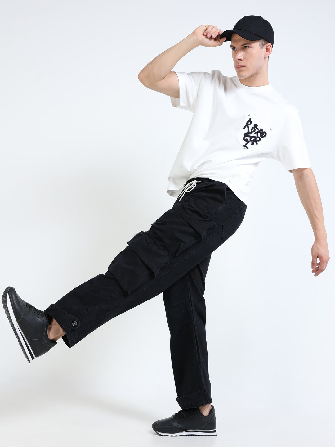 Multi-Pocket Relaxed Cargo Jeans