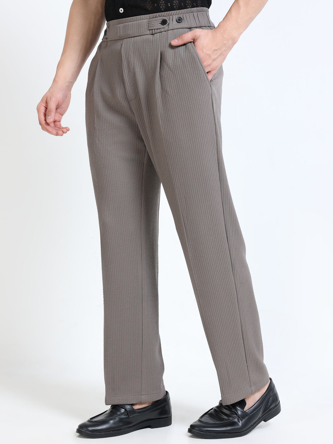 Textured Dual-Button Pleated Trousers