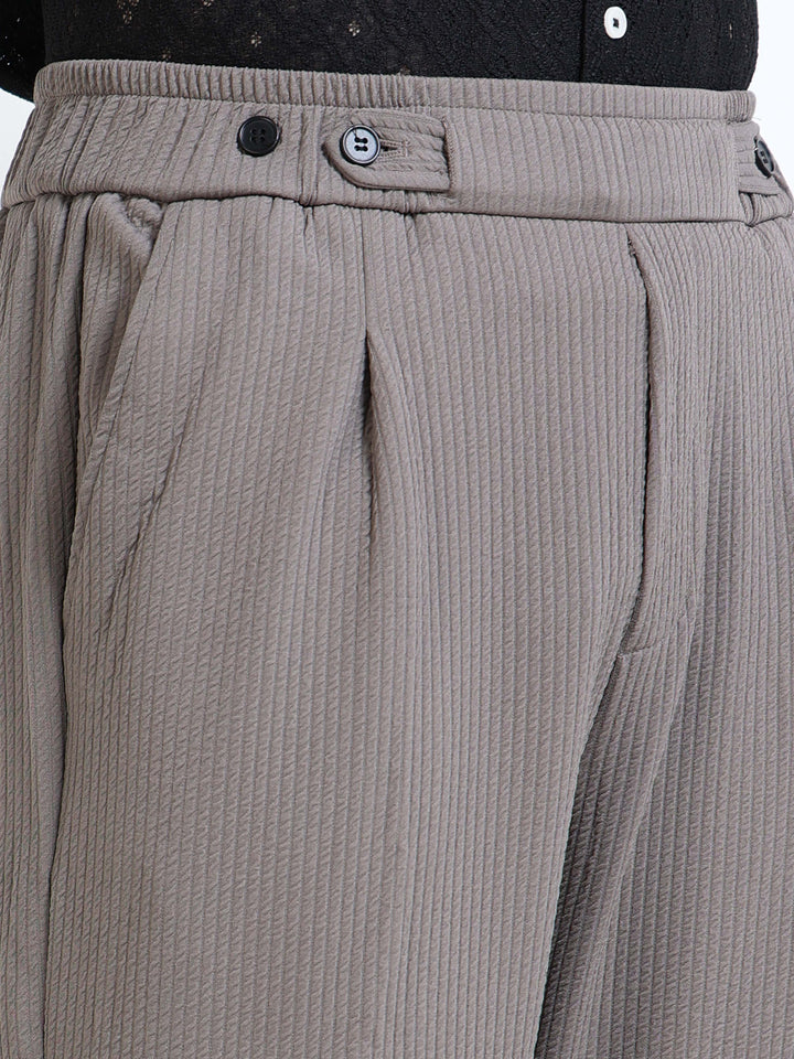 Textured Dual-Button Pleated Trousers