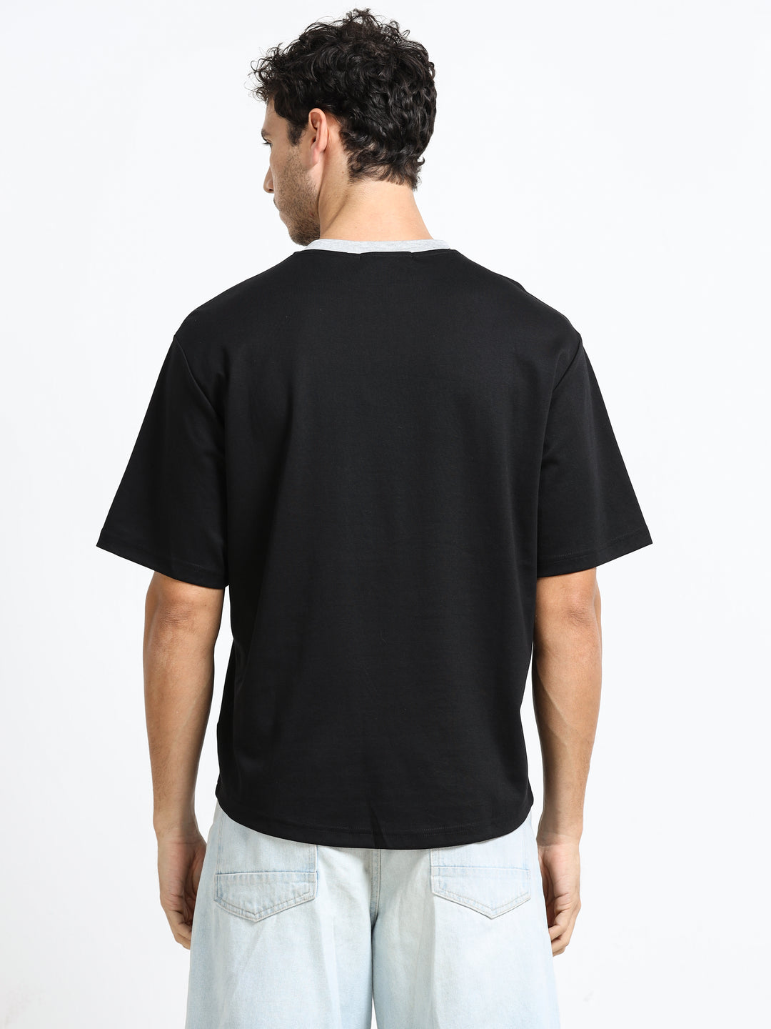 Contrast Neck Pocket Black T-Shirt