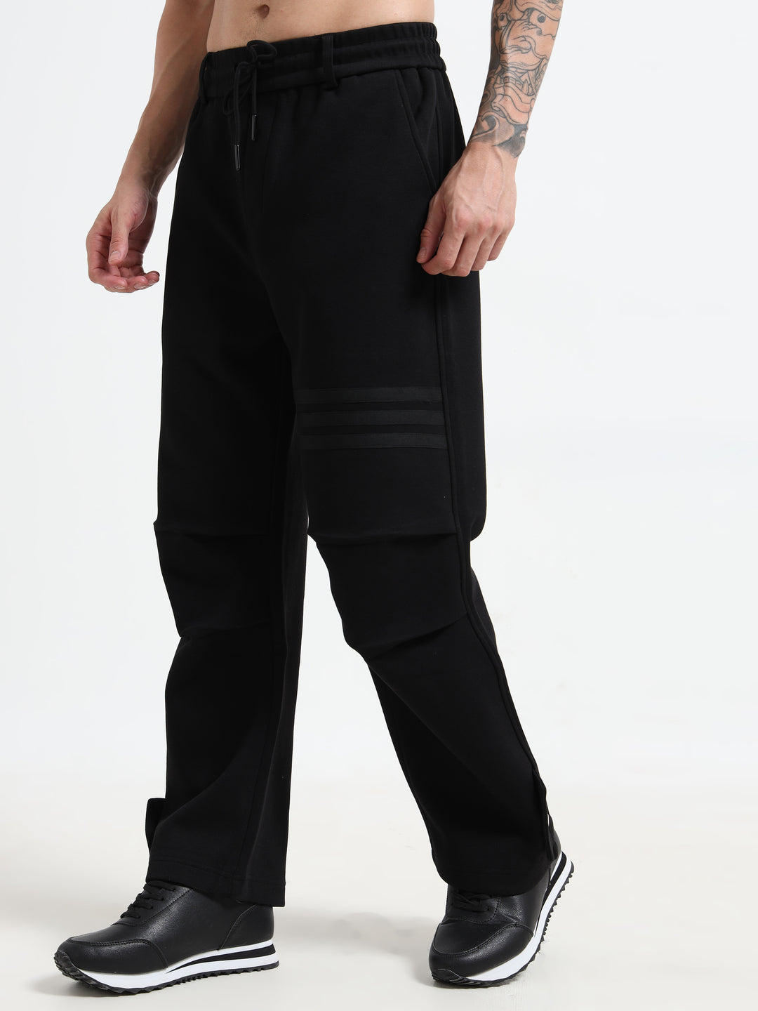 Wide-Leg Cargo Sweatpants - Black