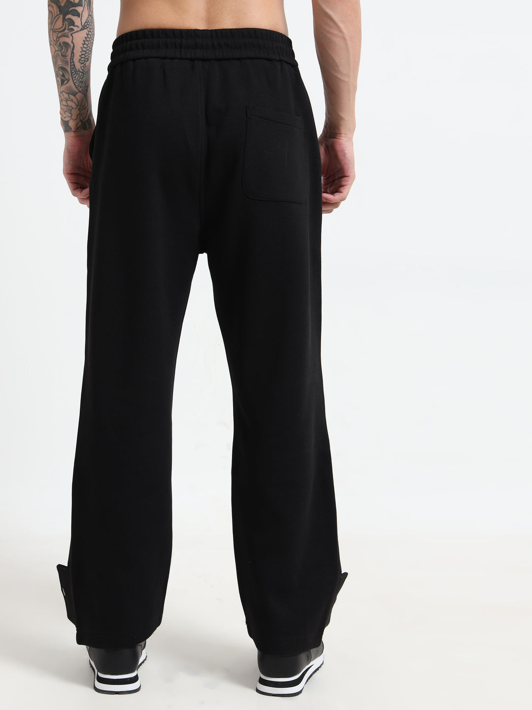 Wide-Leg Cargo Sweatpants - Black