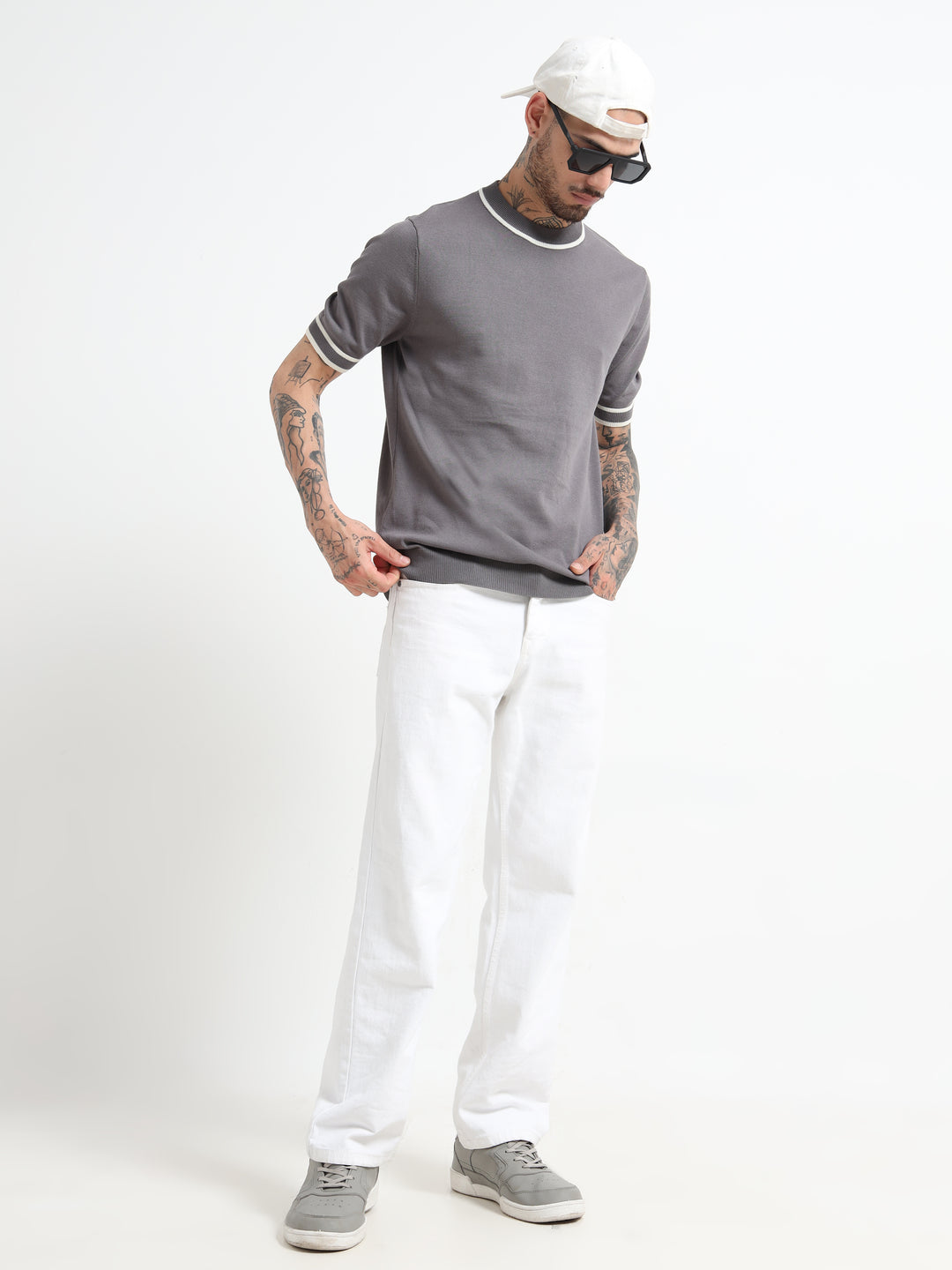 Fine-Knit T-Shirt with Contrast Stripe Trim - Gray
