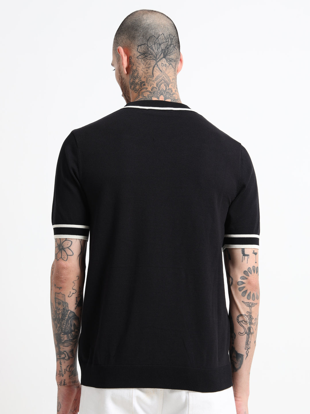 Fine-Knit T-Shirt with Contrast Stripe Trim - Black