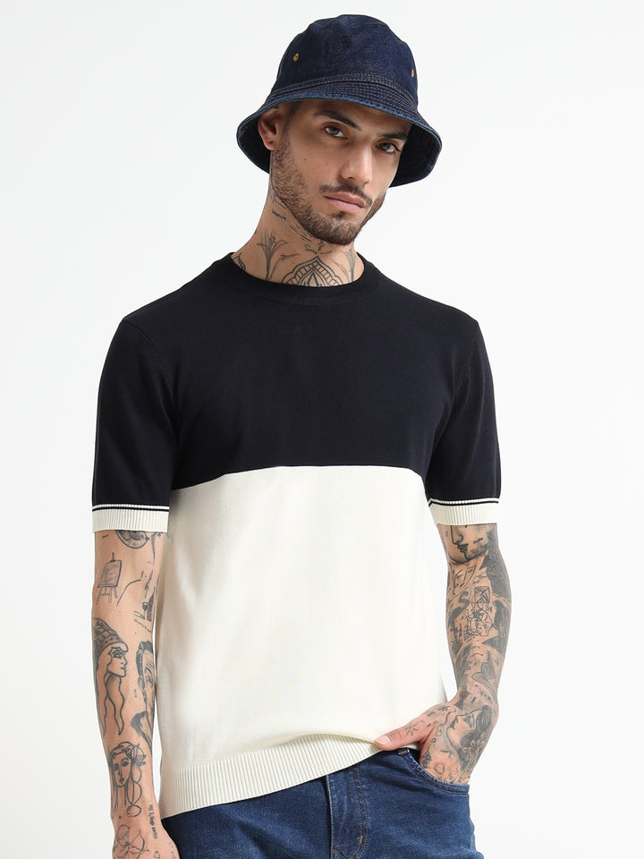 Two-Tone Knit T-Shirt with Ribbed Details - White & Blue