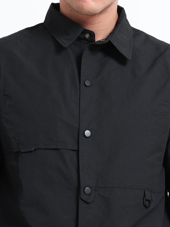 Lightweight Long Sleeve Snap-Front Overshirt – Black