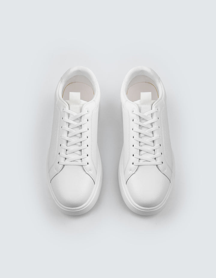 Urban Crest – White / Beige