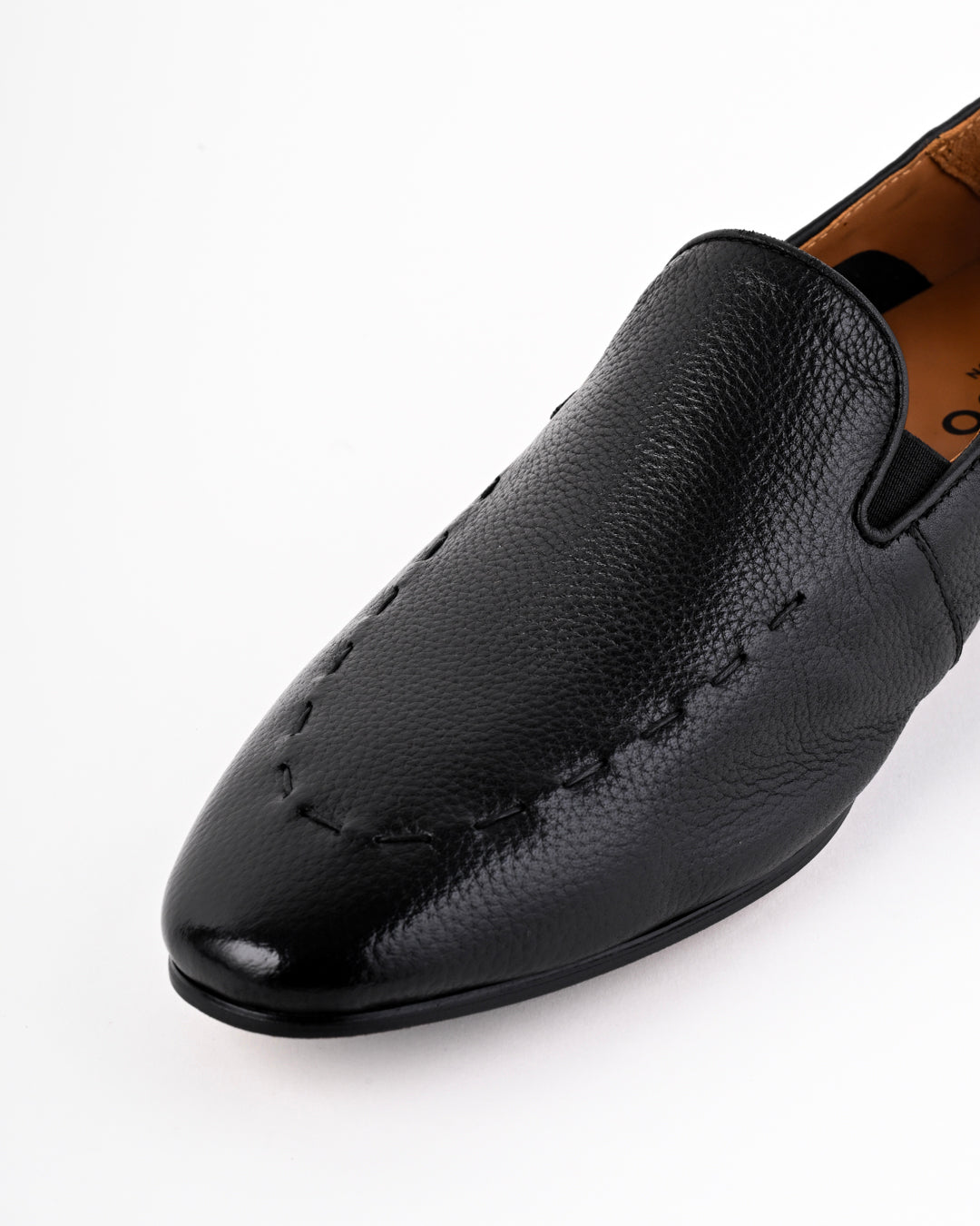 Cordwain Valceno Leather Loafers – Onyx Grain