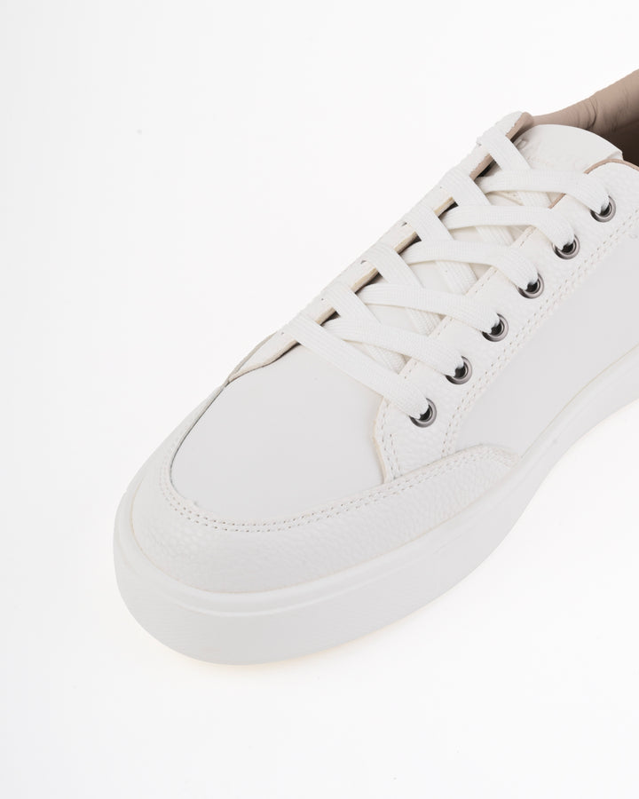 Novaire Sneakers – Ivory Cloud