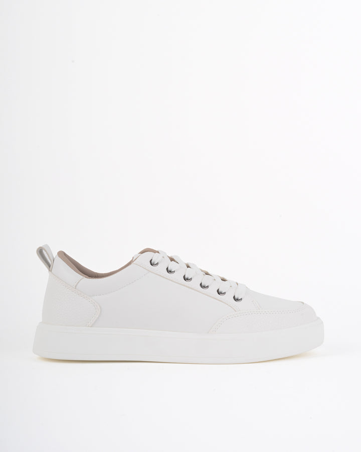 Novaire Sneakers – Ivory Cloud