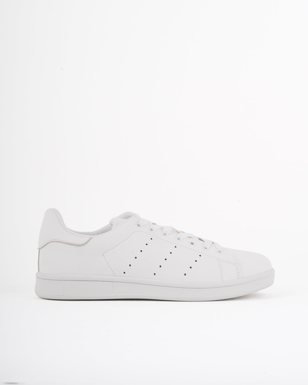 Veltrix Sneakers – Arctic White
