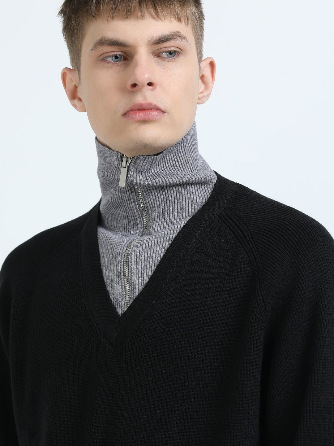 Long Collar Zip Knit Top