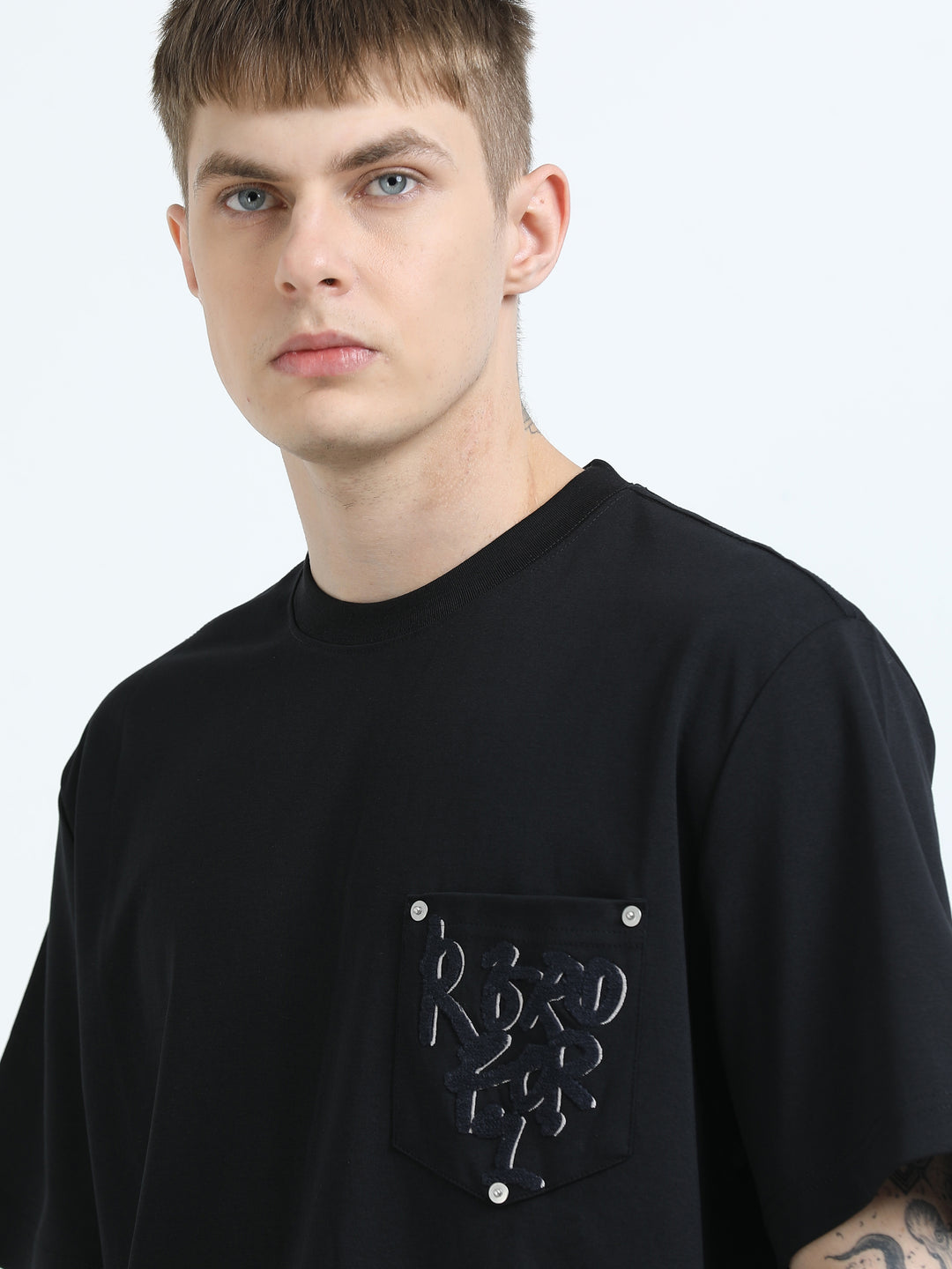 Art Patch Pocket Tee – Jet Black