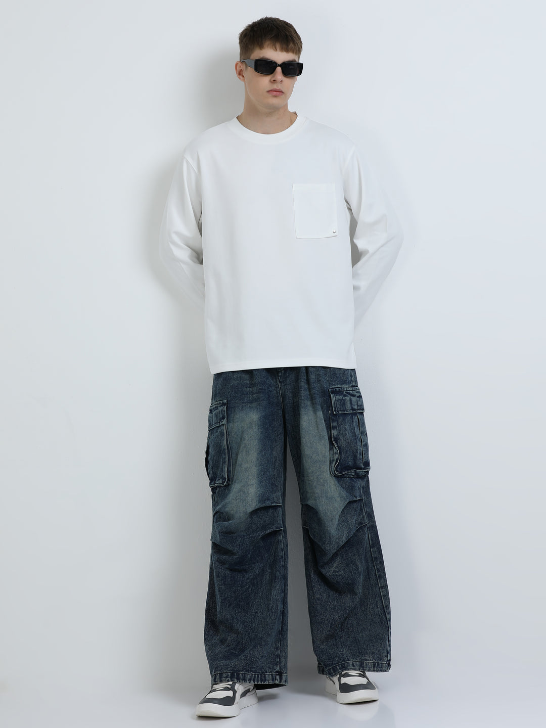 Minimalist Pocket Long-Sleeve Tee
