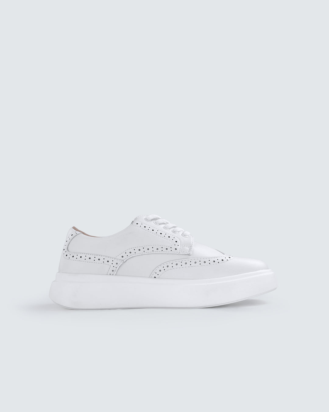 Modern Brogue – White